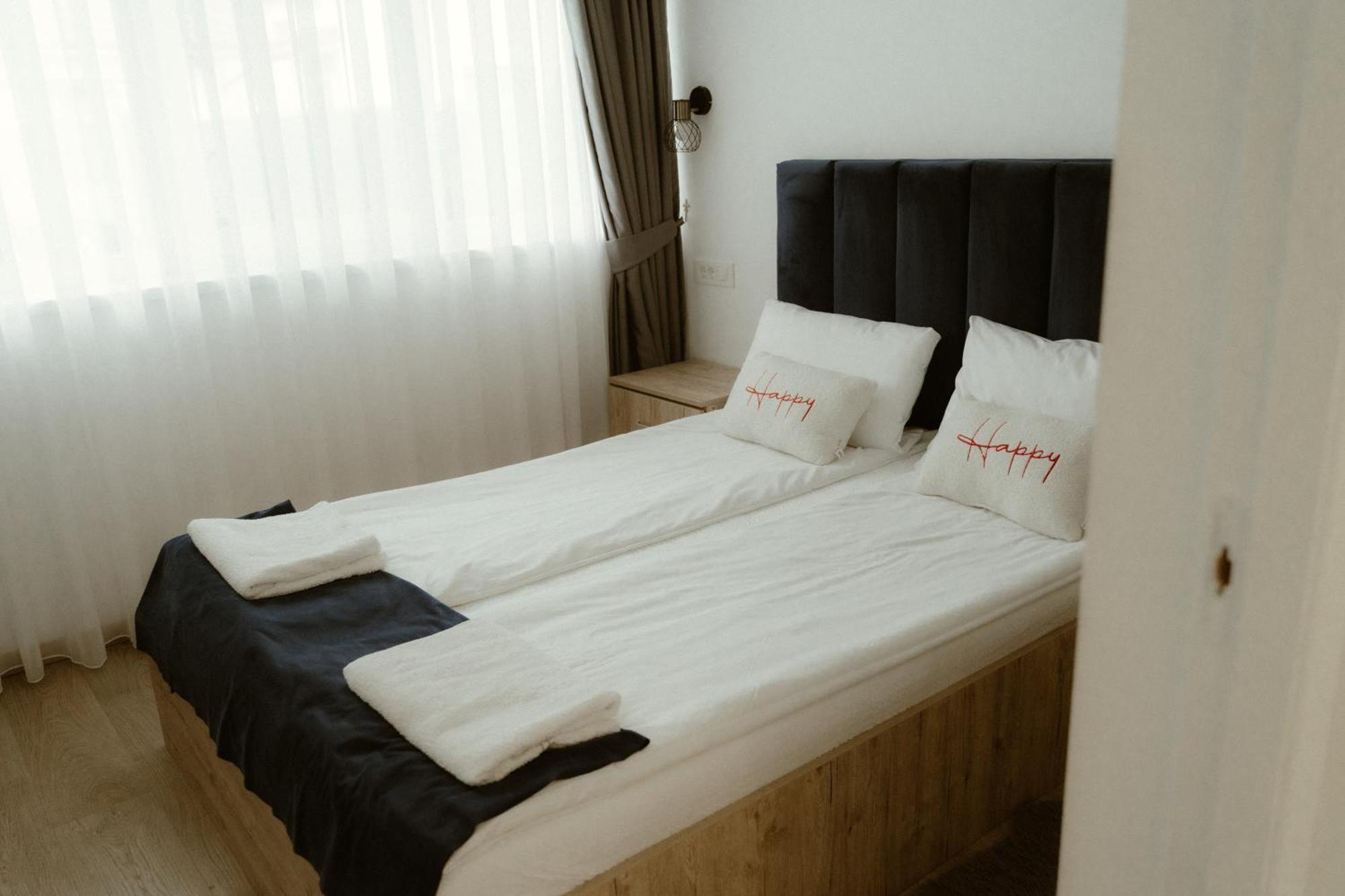 Hotel Casa Abiiani à Oradea Extérieur photo
