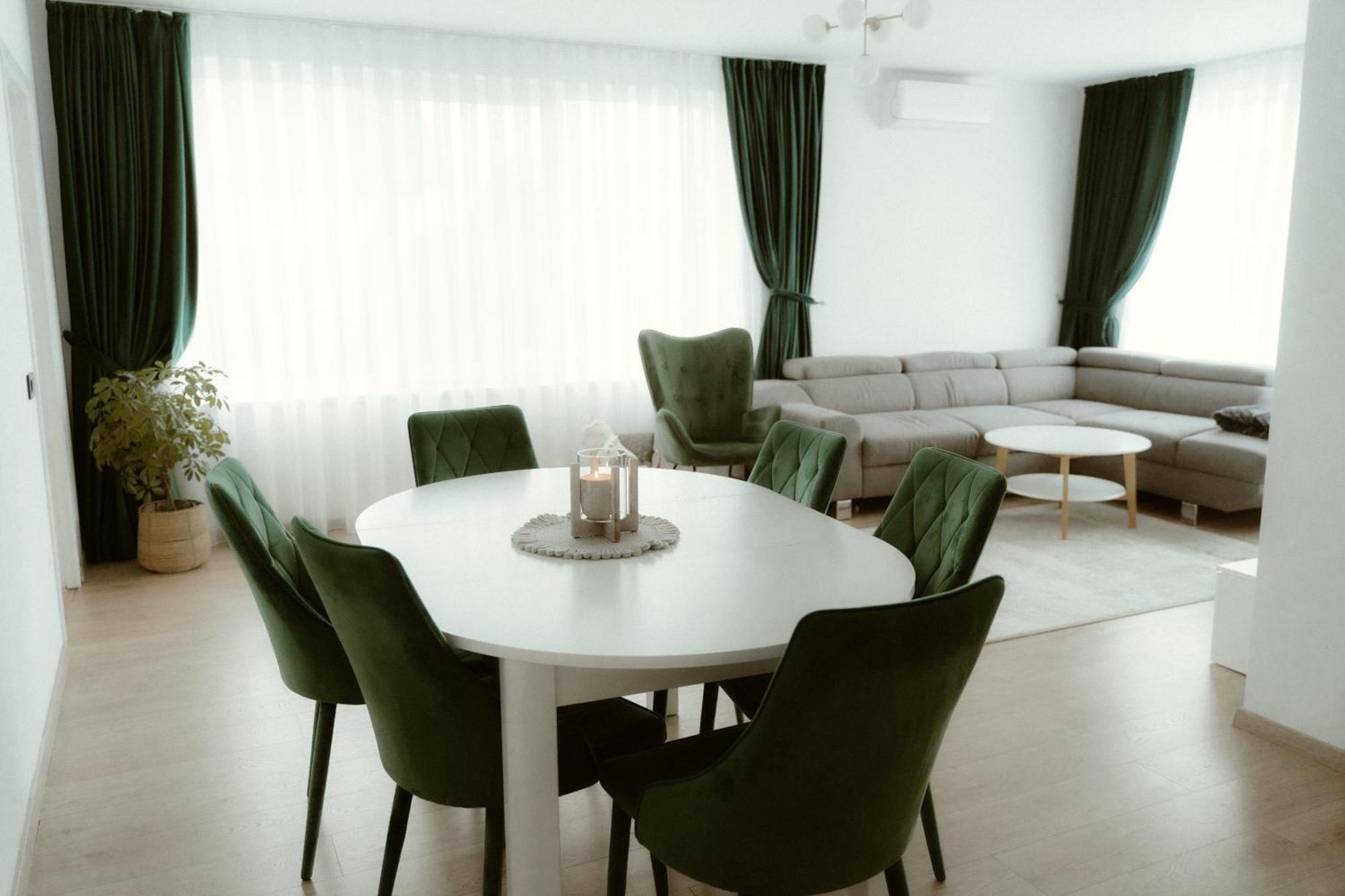 Hotel Casa Abiiani à Oradea Extérieur photo